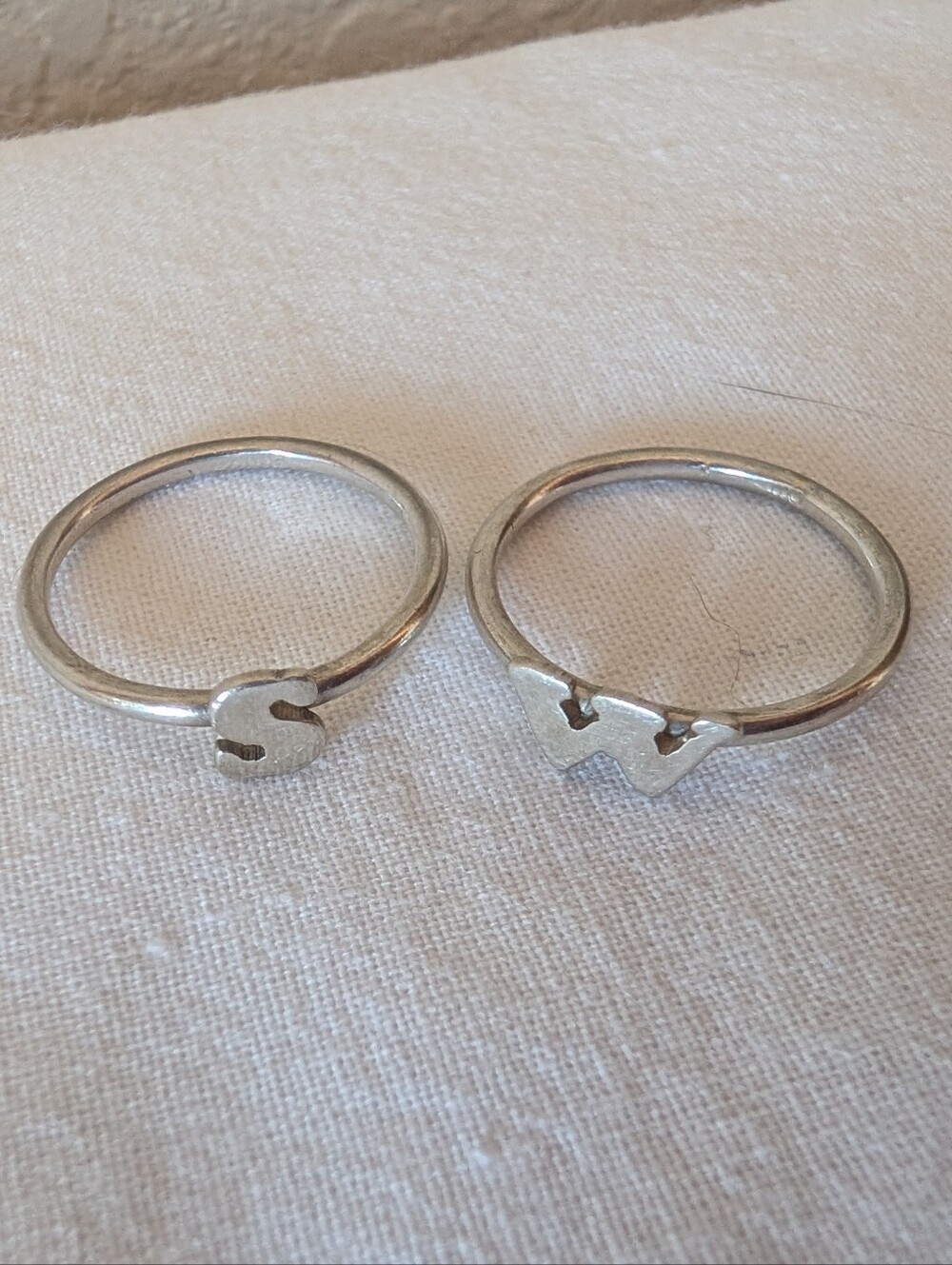 Artisan Sterling Silver Stacking Ring Set Initial Letters S & W Size 6.5–7